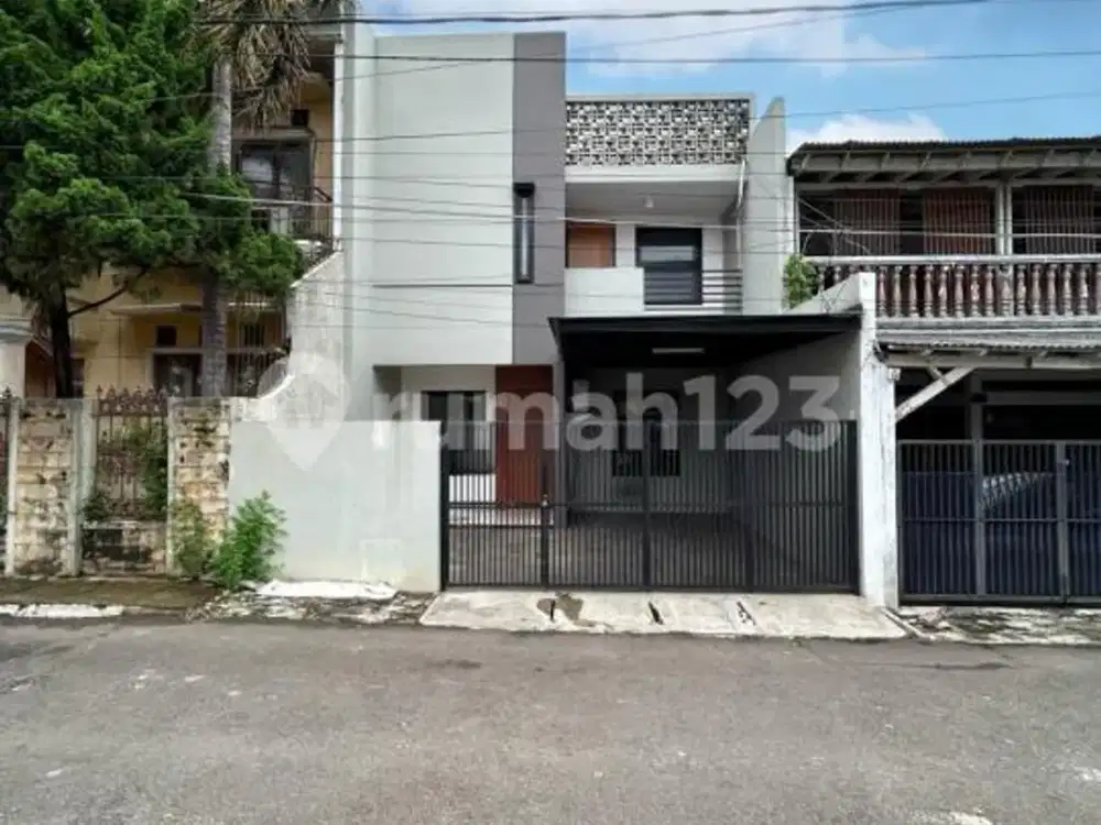 Rumah Siap Huni Akses Jln 2 Mobil Depan Lap Badminton
