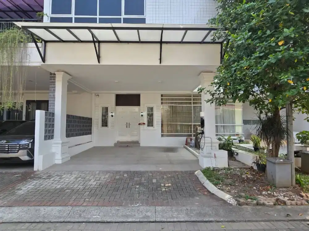 Rumah Sewa Bagus Nyaman LT 105 m² Discovery Bintaro Sektor 9 Tangerang Selatan
