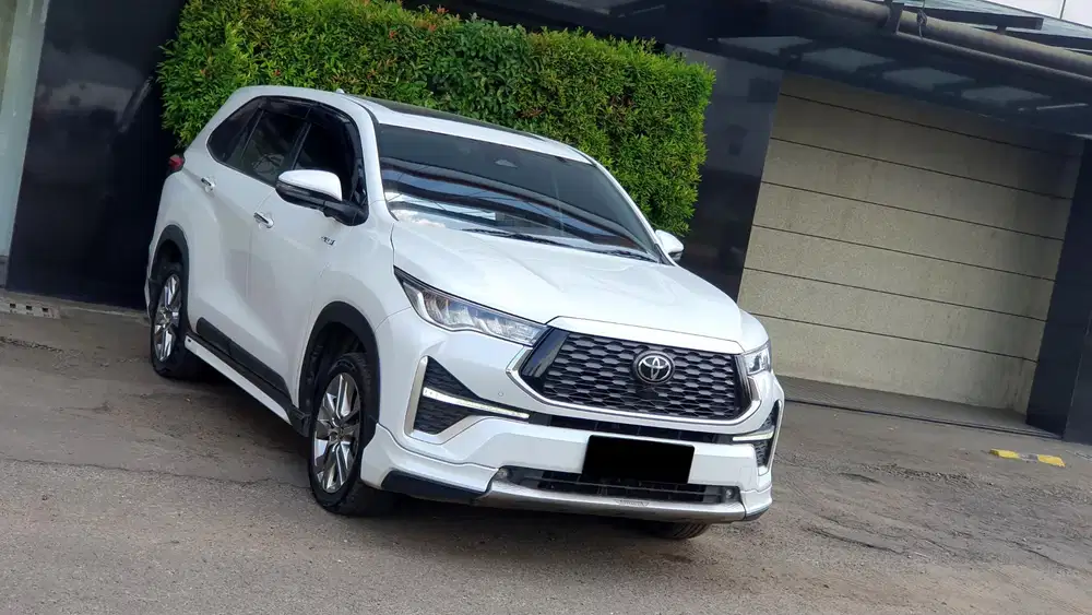 Toyota kijang innova zenix q hybrid modelista tss 2024 putih