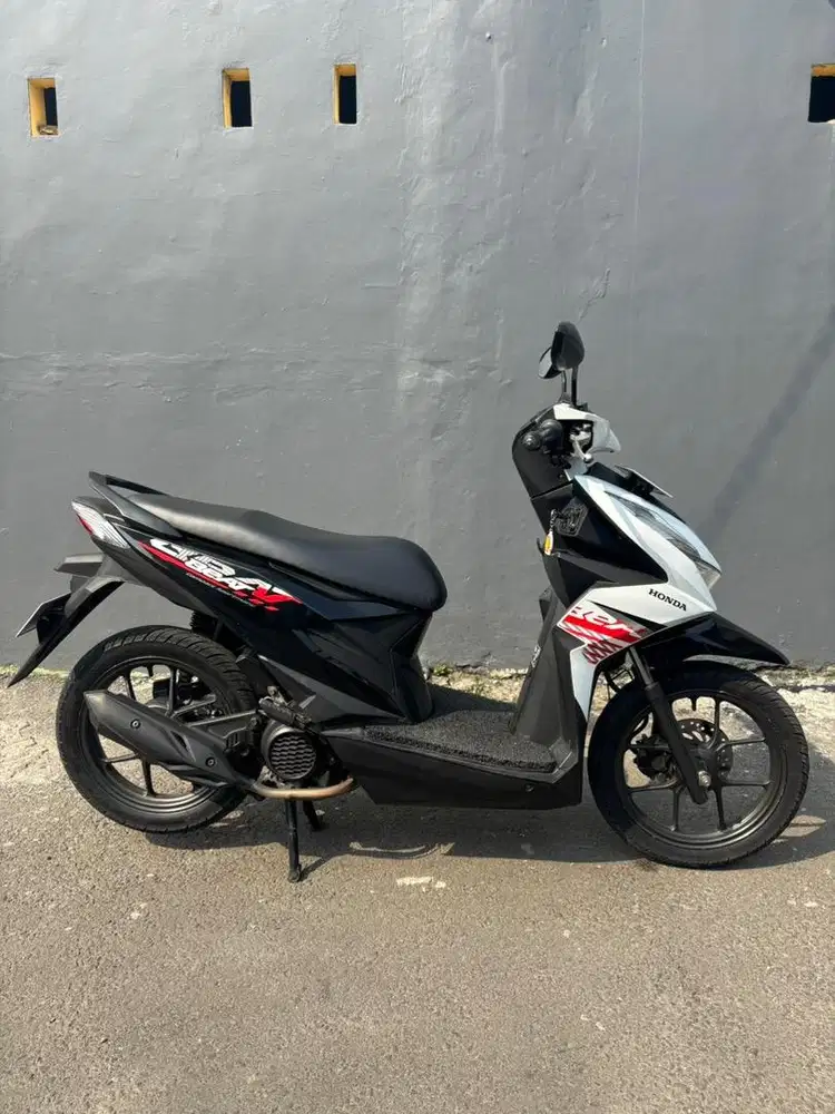 Honda Beat Deluxe 2022 jual cepat