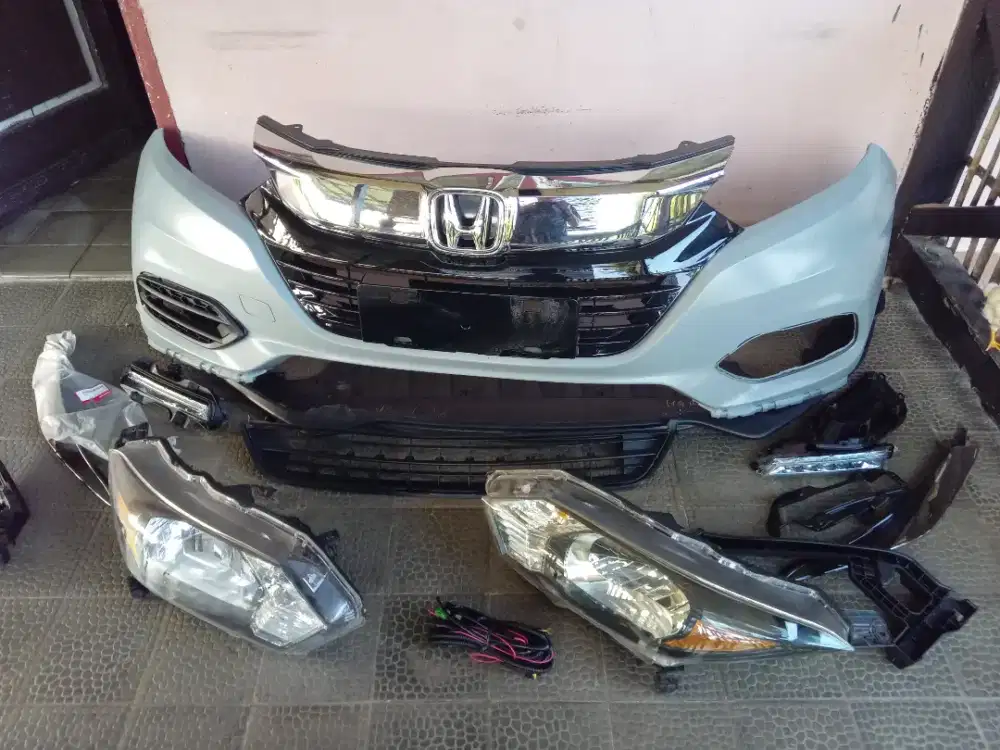BEMPER DEPAN HRV FACE LIFT 2021