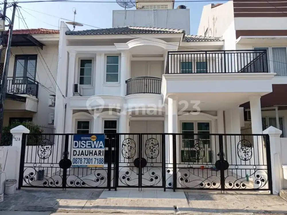 Disewakan Rumah Baru 2 Lantai 3 Kamar Bebas Banjir di Gading Arcadia Kelapa Gading