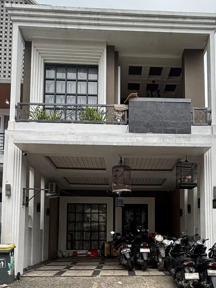 RUMAH MEWAH DI GRAHA RAYA