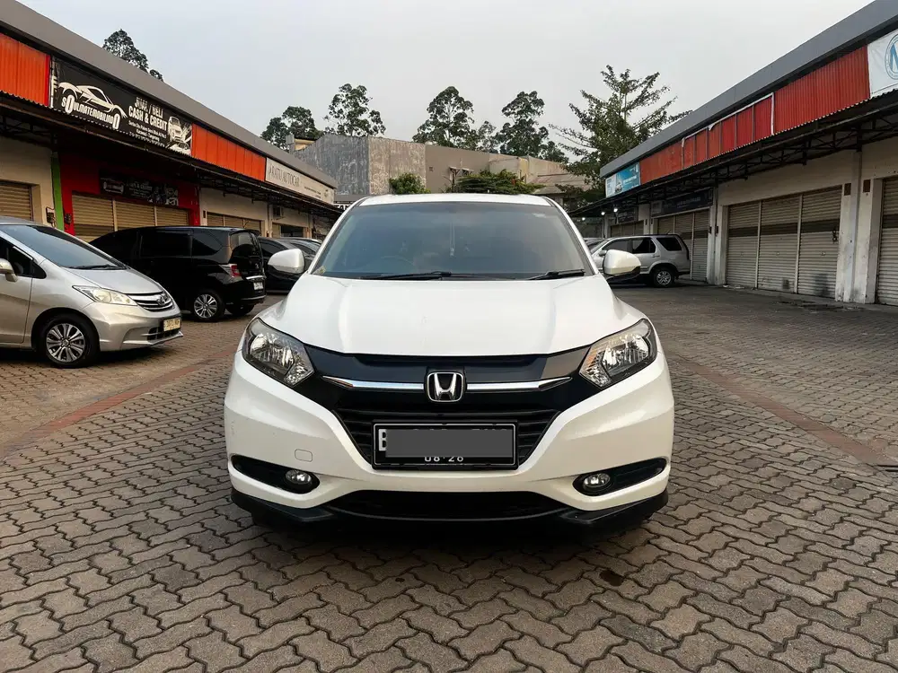 HONDA HRV E 2016 CVT ANTIK LOW KM 80 RB