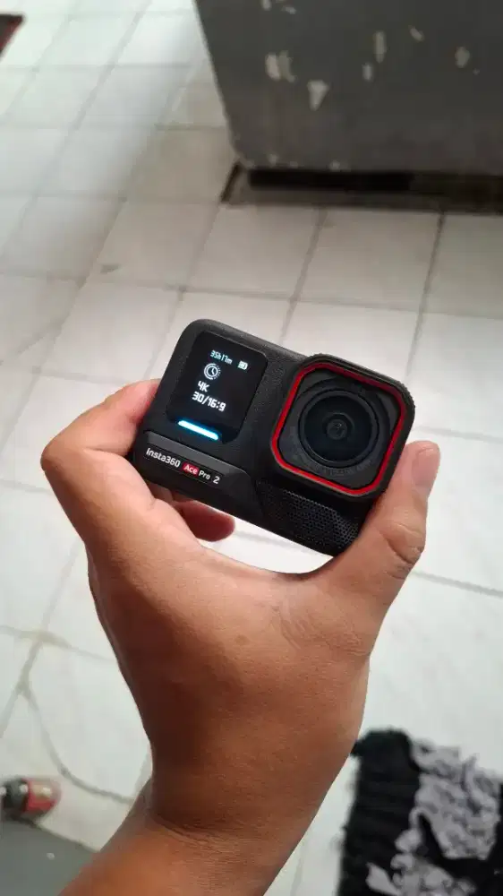 Insta 360 Ace Pro 2