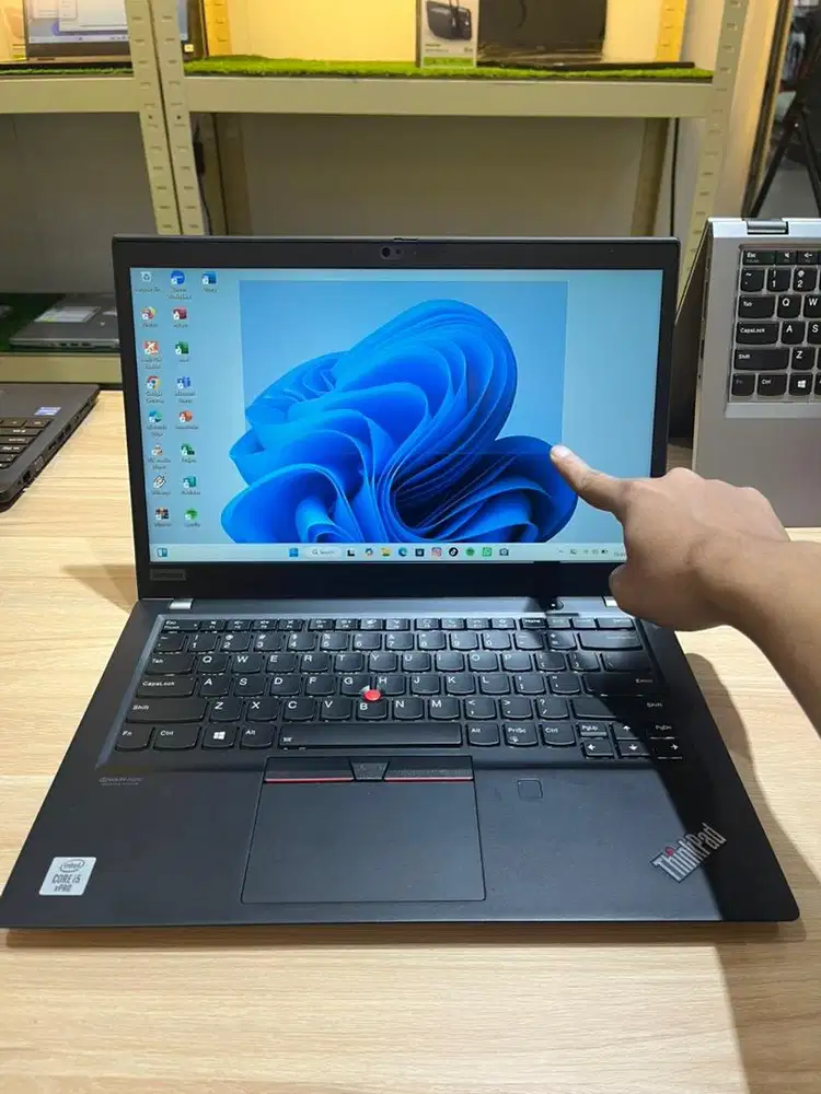 Laptop lenovo T14s Core i5 gen 10 Touchscreen