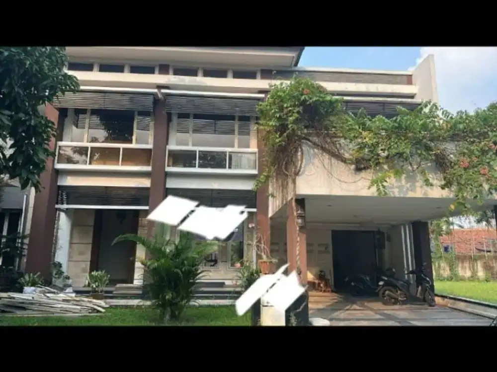 Disewakan Rumah Semi Furnished Dicluster Aurora, Alam Sutra