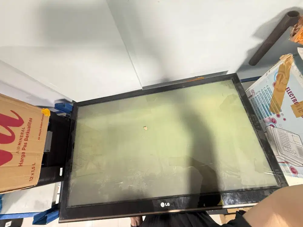 DIJUAL TV BEKAS 4 UNIT