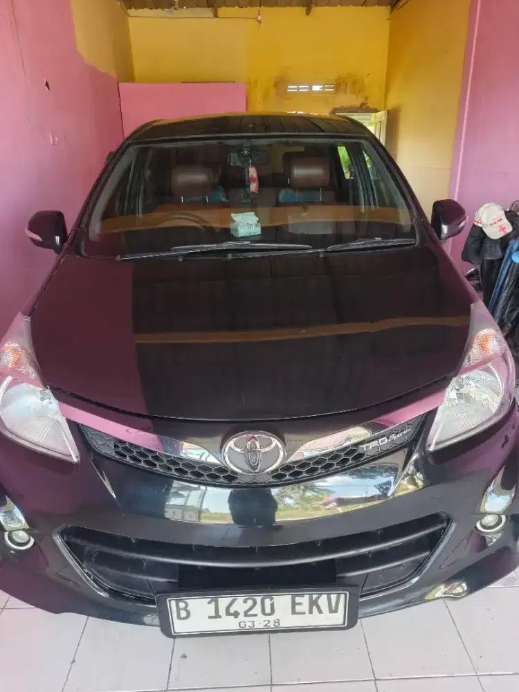 Di Jual ( BU ) Avanza Veloz Matic 2014