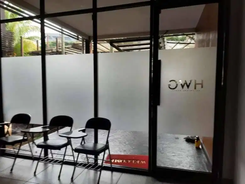 Pusat stiker sandblast sticker buram ice kaca film gedung perkantoran