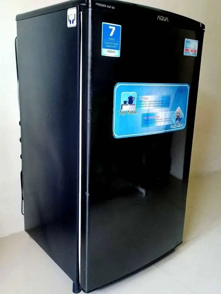 Kulkas frezeer merek AQUA ukuran 150ltr