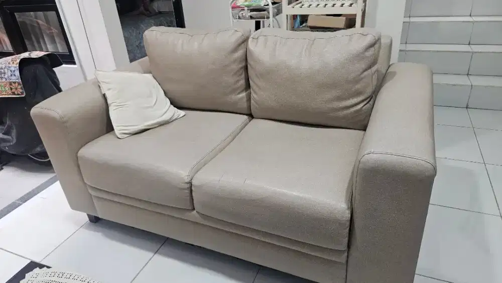 Sofa 2 Seater Minimalis Warna Beige