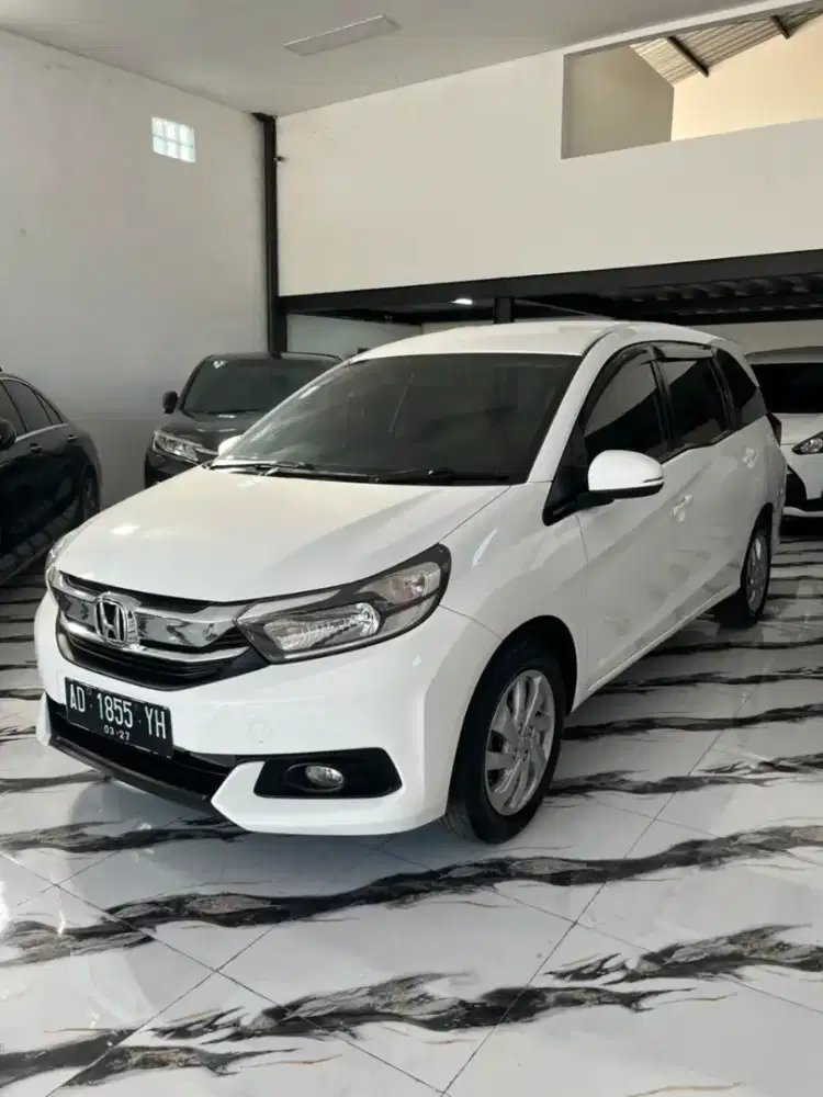 Mobilio 1.5 E automatic asli ad istimewa