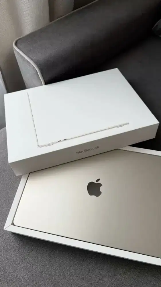 Terima Jual Beli Macbook Pro Air M1 M2 M3 M4  M5 iPhone iPad Ditampung