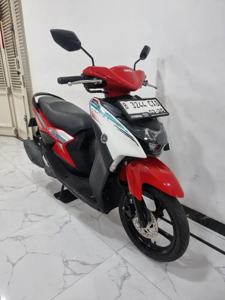 Yamaha Gear 125 Bluecore LED Fi 2025 bln 3 Gress mulus