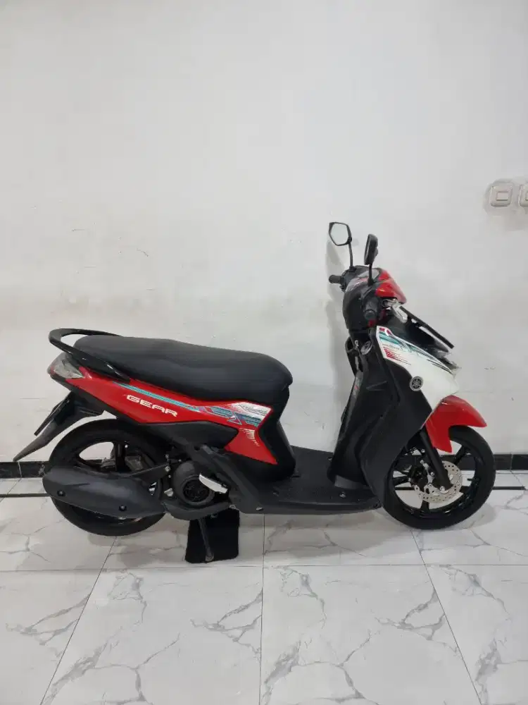 Yamaha Gear 125 Bluecore LED Fi 2025 bln 3 Gress mulus