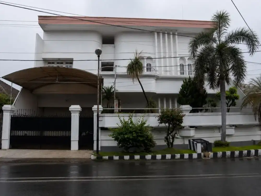 Rumah Manyar Kertoarjo Surabaya STRATEGIS SIAP HUNI