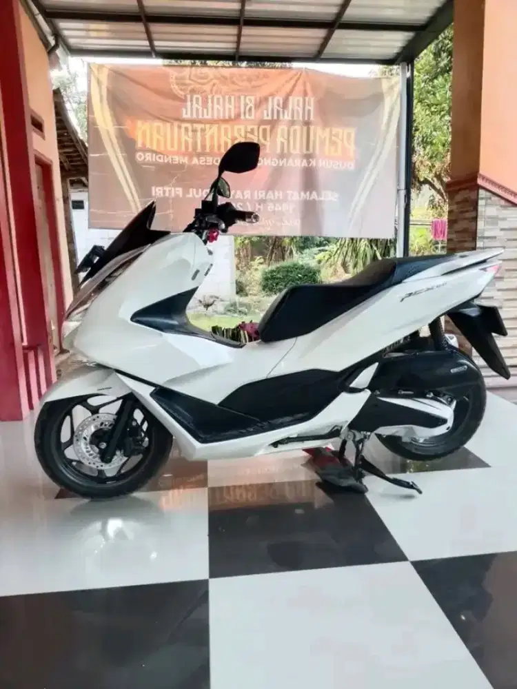 Bismilah di jual PCX 2022.surat lngkap pajak hidup AE ngawi.