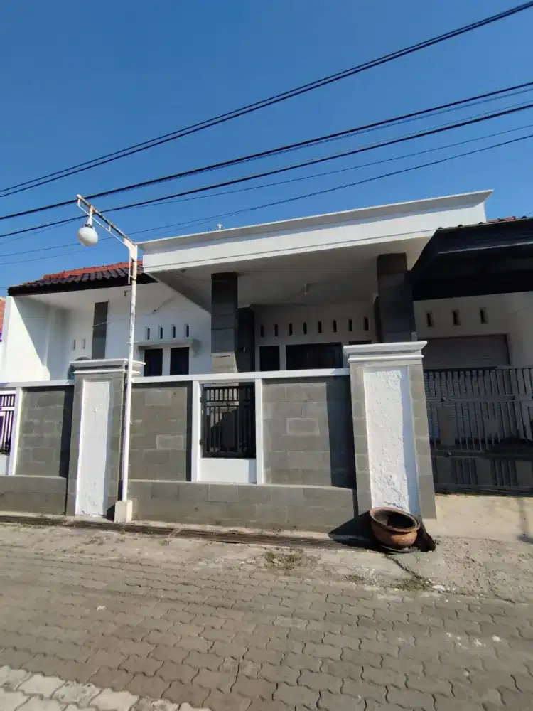 DIKONTRAKKAN RUMAH DI PERUMAHAN BINAGRIYA PEKALONGAN
