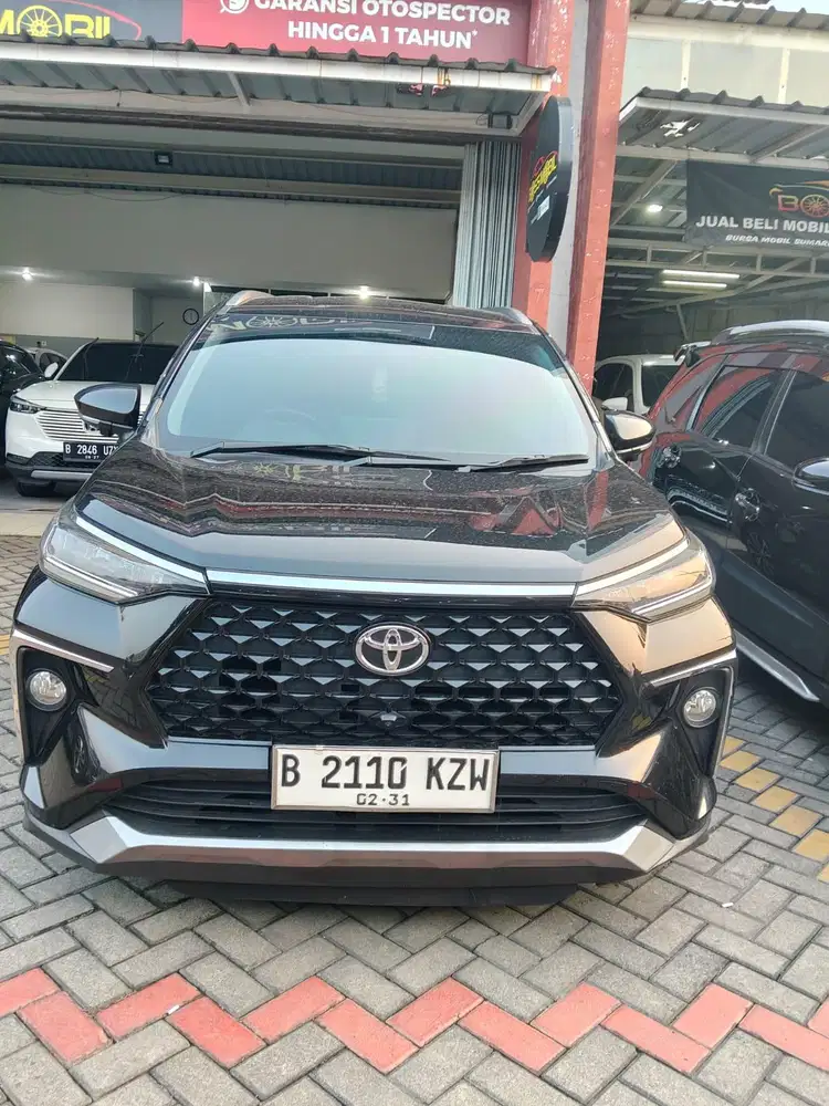 tdp 25 jt Toyota Veloz Q AT 2022 hitam