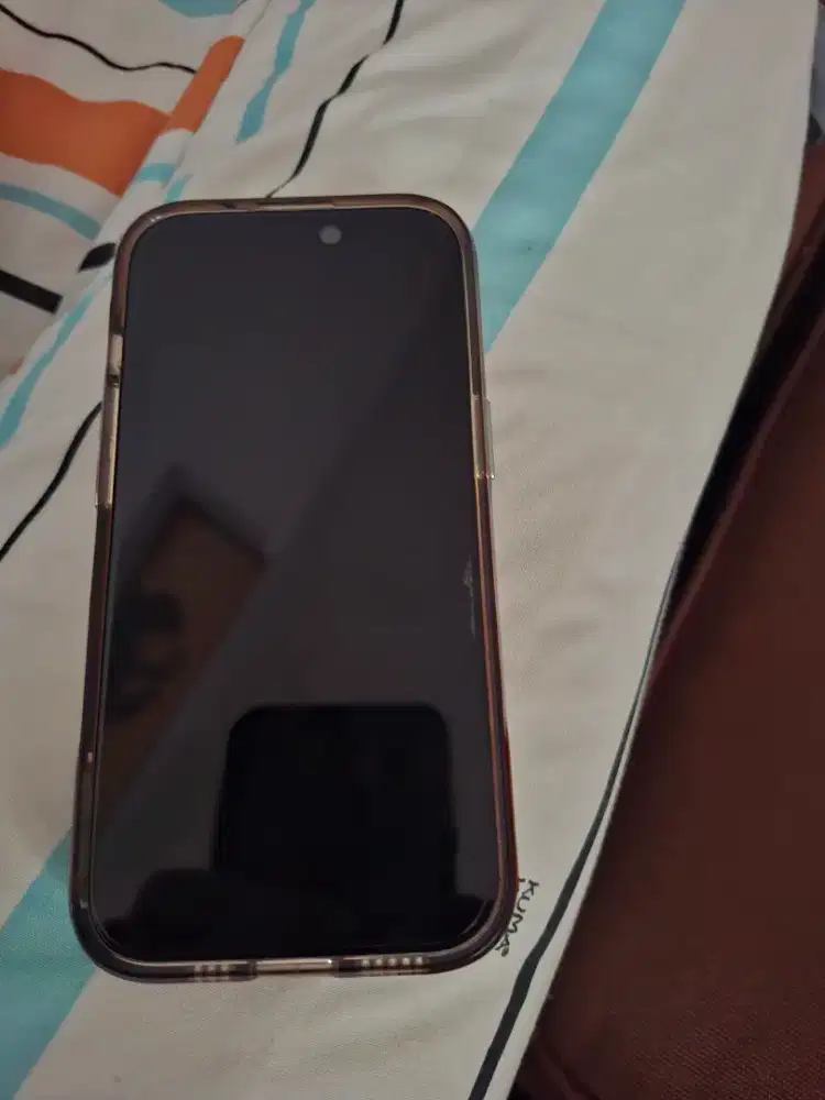 iPhone 15 128GB pemakaian pertama