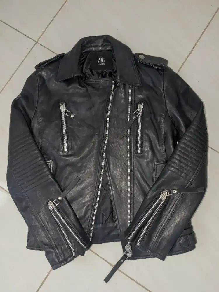 jaket kulit asli original no zara man , no maternal , no uniqlo