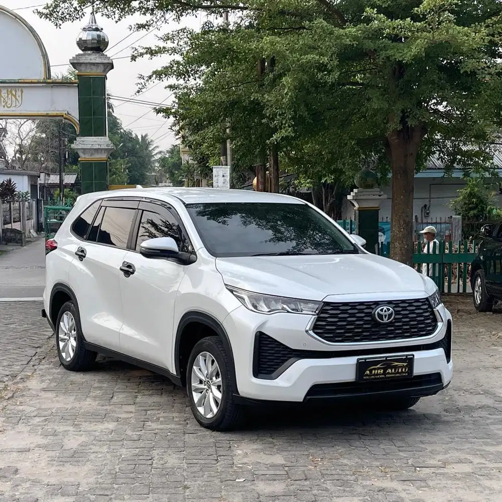 Innova Zenix 2.0 V AT (Non Hybrid) 2025
