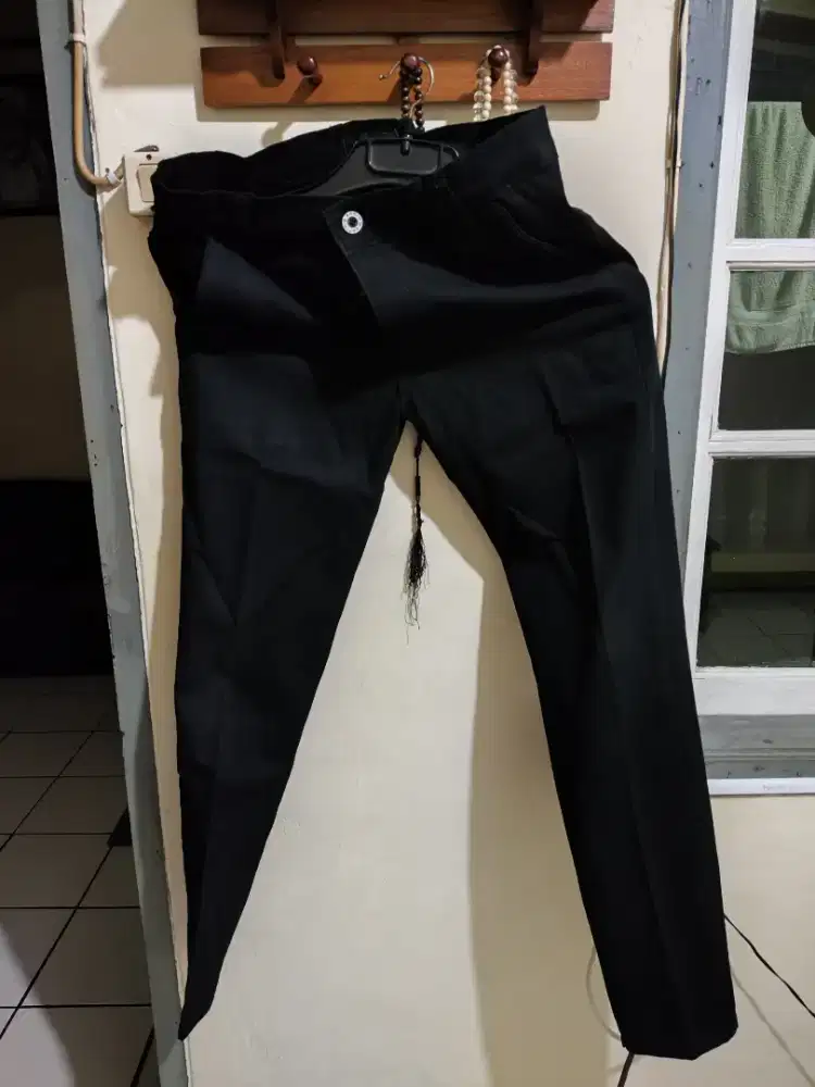 Bapin Celana Chino Black Slimfit Uk 34