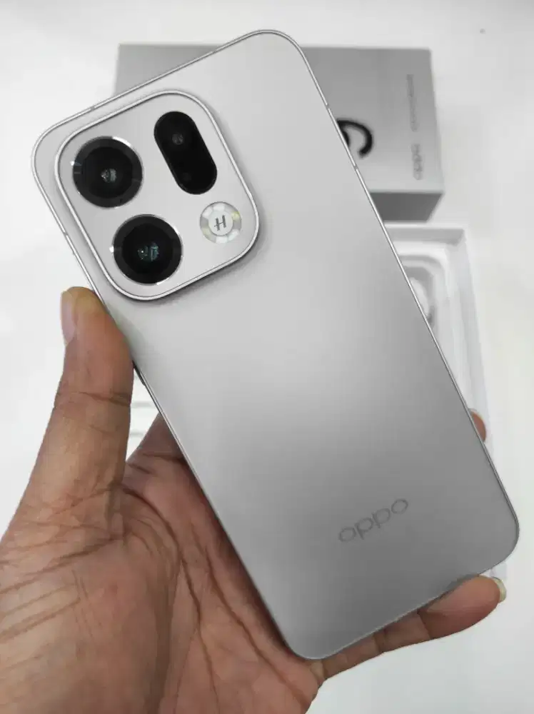 Oppo Find X9 basic
Garansi Resmi
Mulus 99%
Ram 12/256
Fullset original
