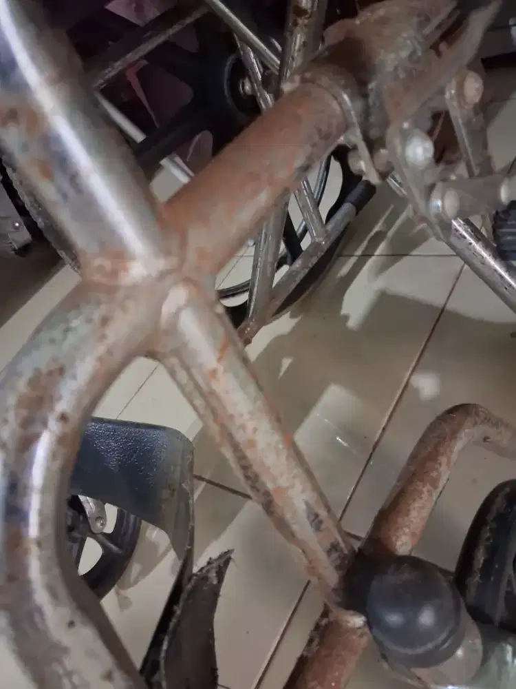Kursi roda bekas
