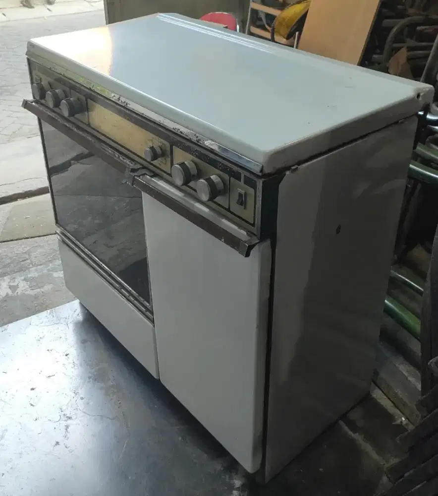 Second Kompor gas technogas standing 4 tungku oven gas tabung