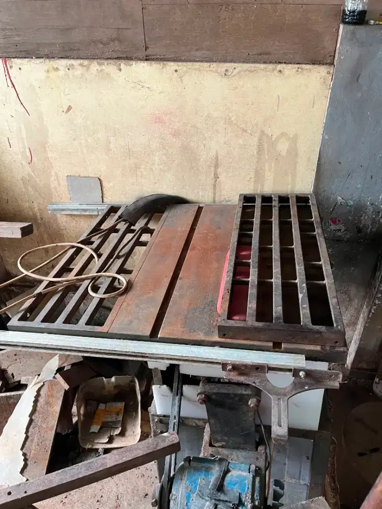 Jual mesin perkayuan bekas