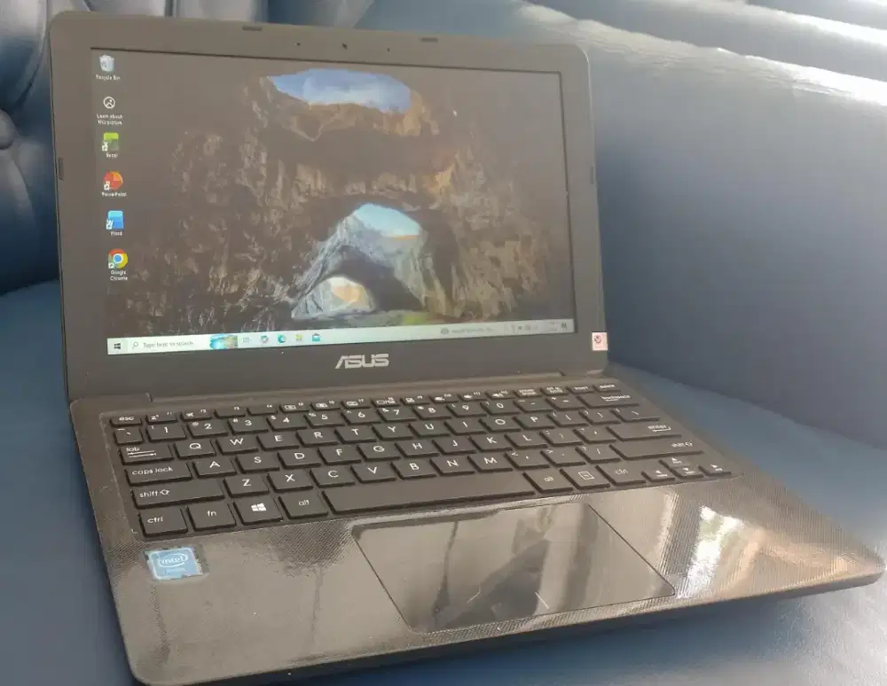 LAPTOP ASUS E202SA