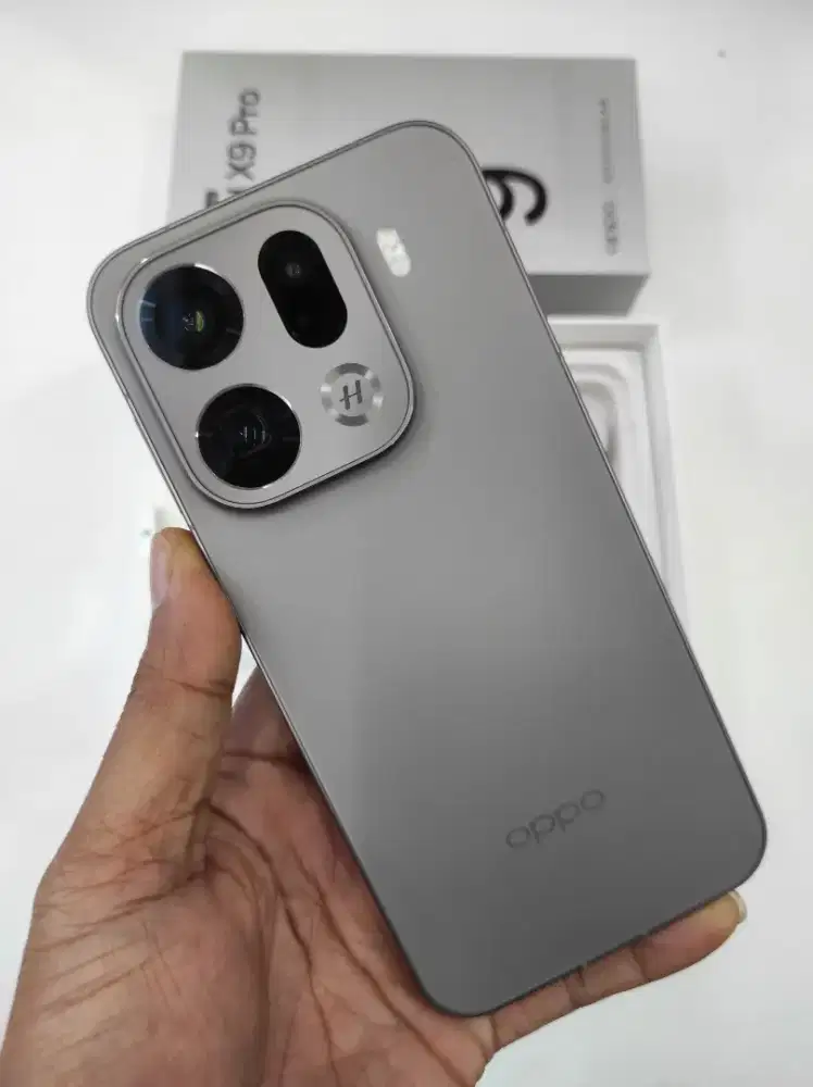 Oppo Find X9 Pro
Garansi Resmi
Mulus 99%
Ram 16/512
Fullset original