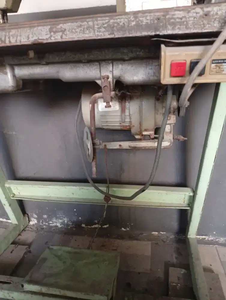 Mesin jahit garment masih bagus