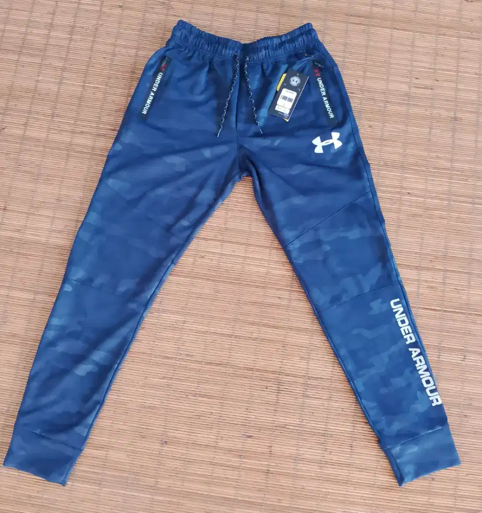 Celana Jogger training under armour
