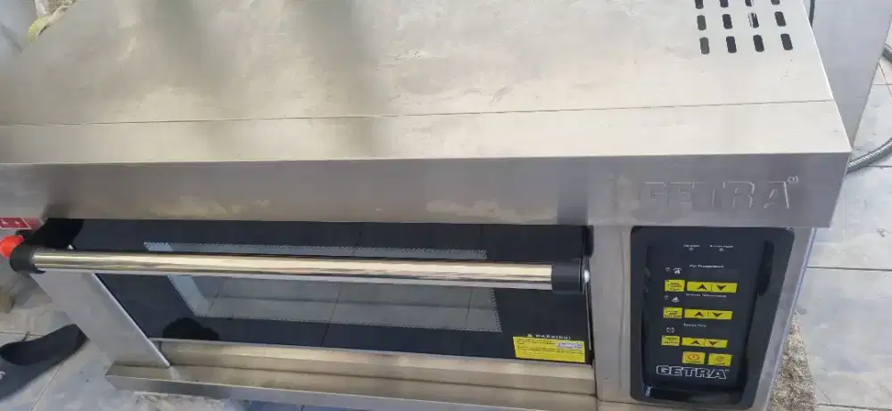 oven getra 1 deck 1 trai