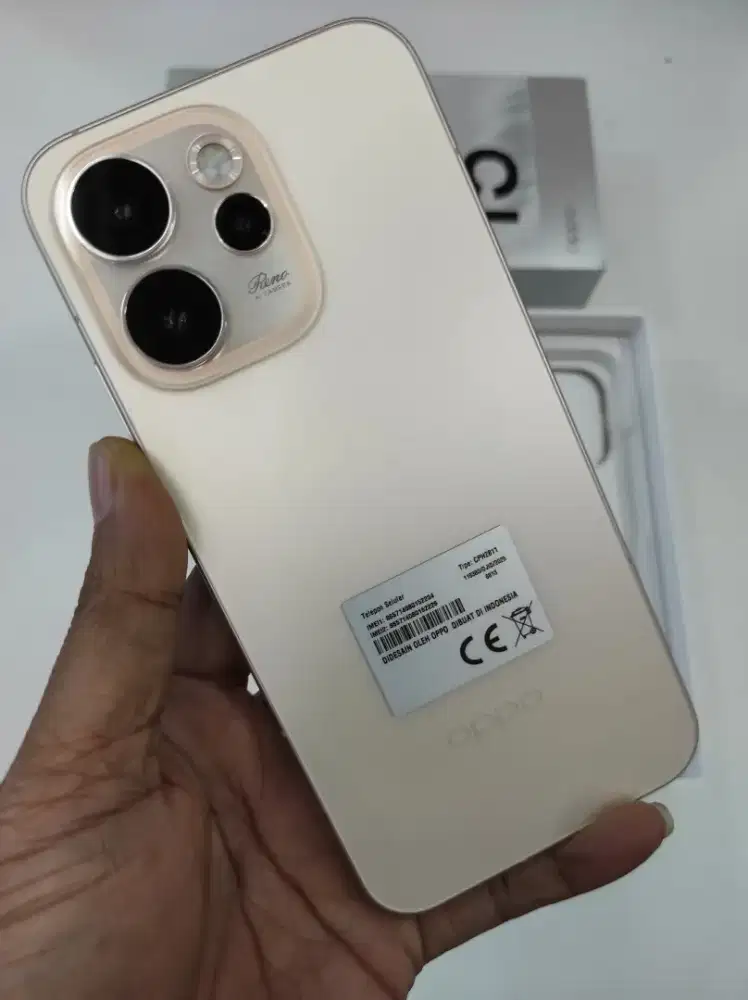 Oppo Reno 15promax
Garansi Resmi 
Mulus 99%
Ram 12/512
Fullset ori