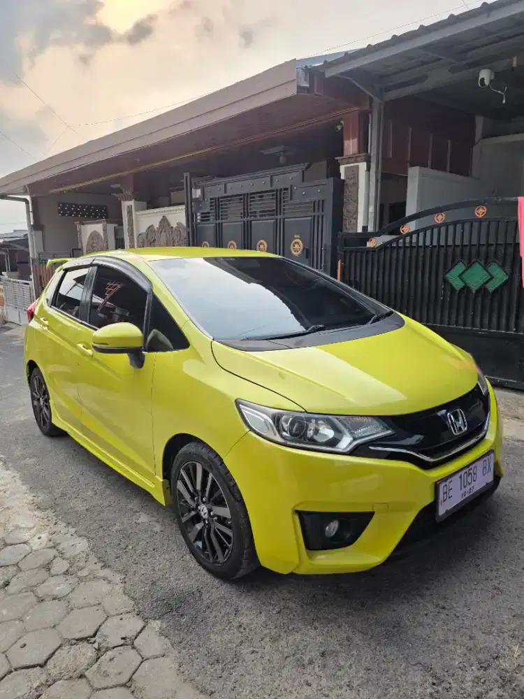 Honda jazz metic 2015