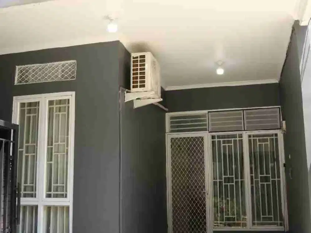 Dijual Rumah di Jl. Gebras Ciracas Jakarta Timur