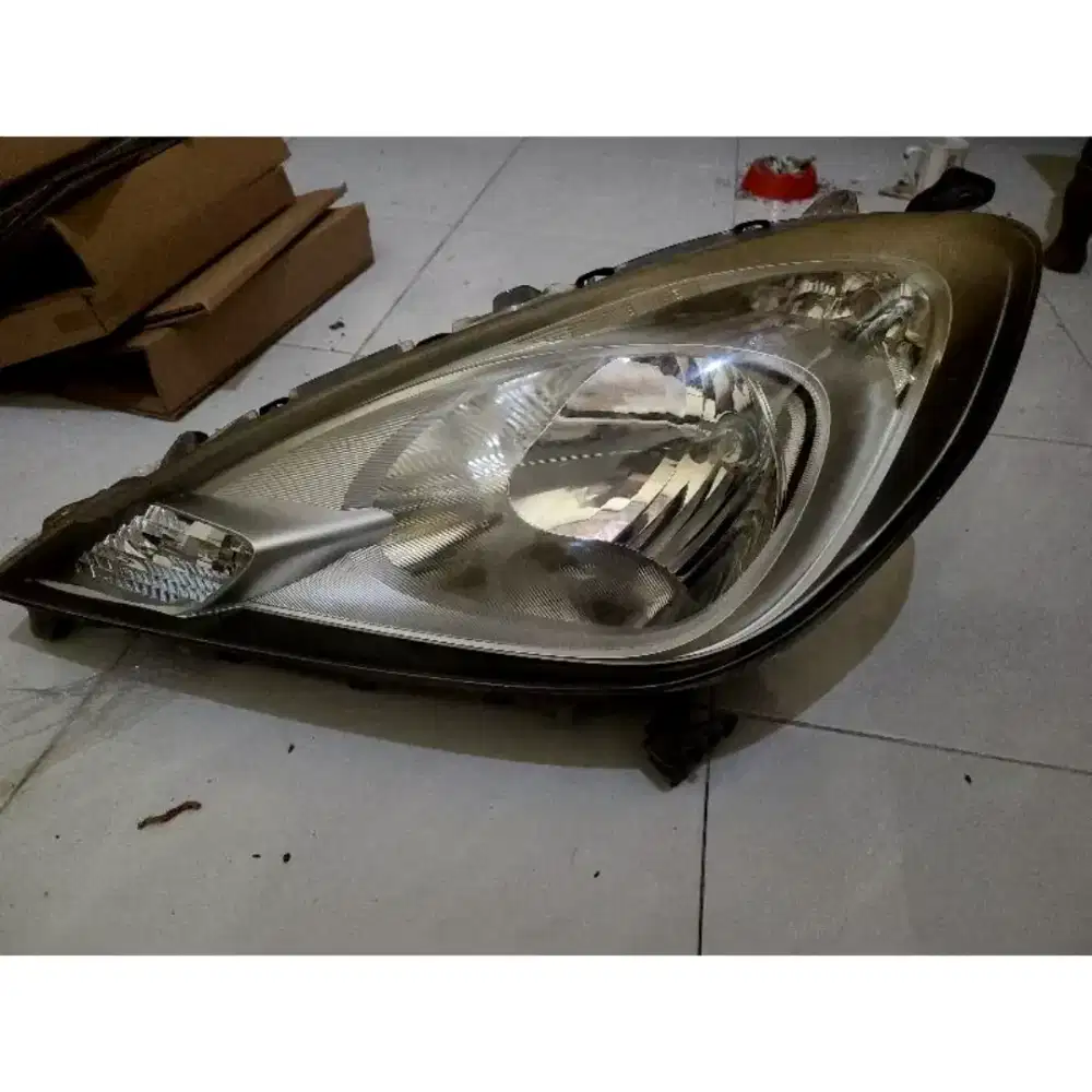 Headlamp Jazz ge8 2012