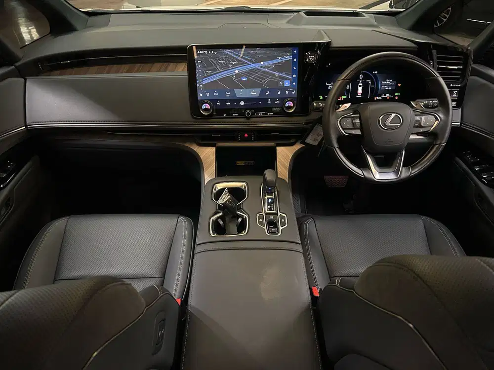 Lexus LM350 Hybrid LM350H 2024 Hitam 7-Seater Km20rb B471ABF