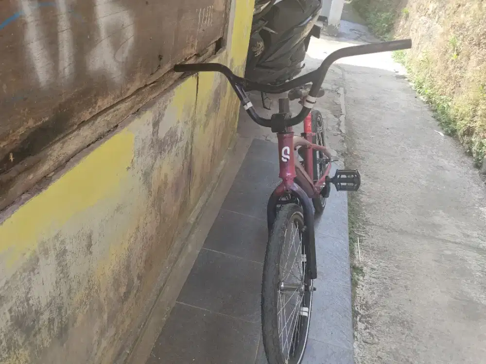 Sepeda bmx anak ukuran 20