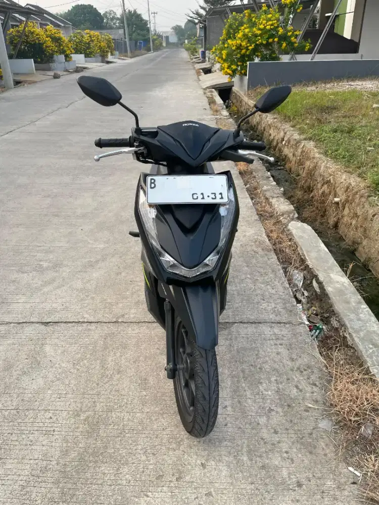 Honda Beat ISS (2021) Hitam