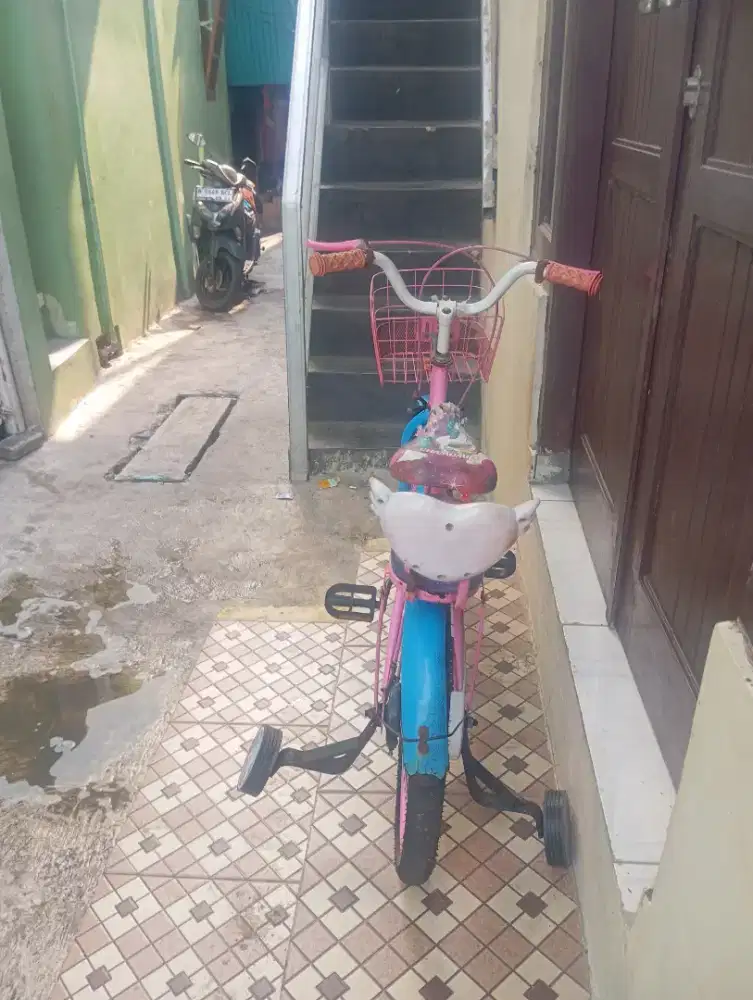 Dijual sepeda mini anak perempuan