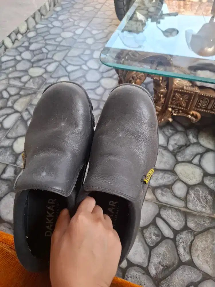 Sepatu safety merk dr osha + merk dakkar