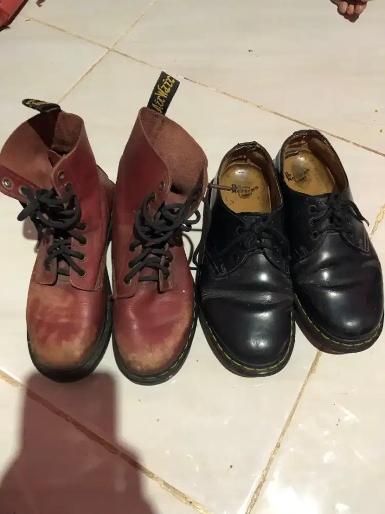 sepatu docmartt