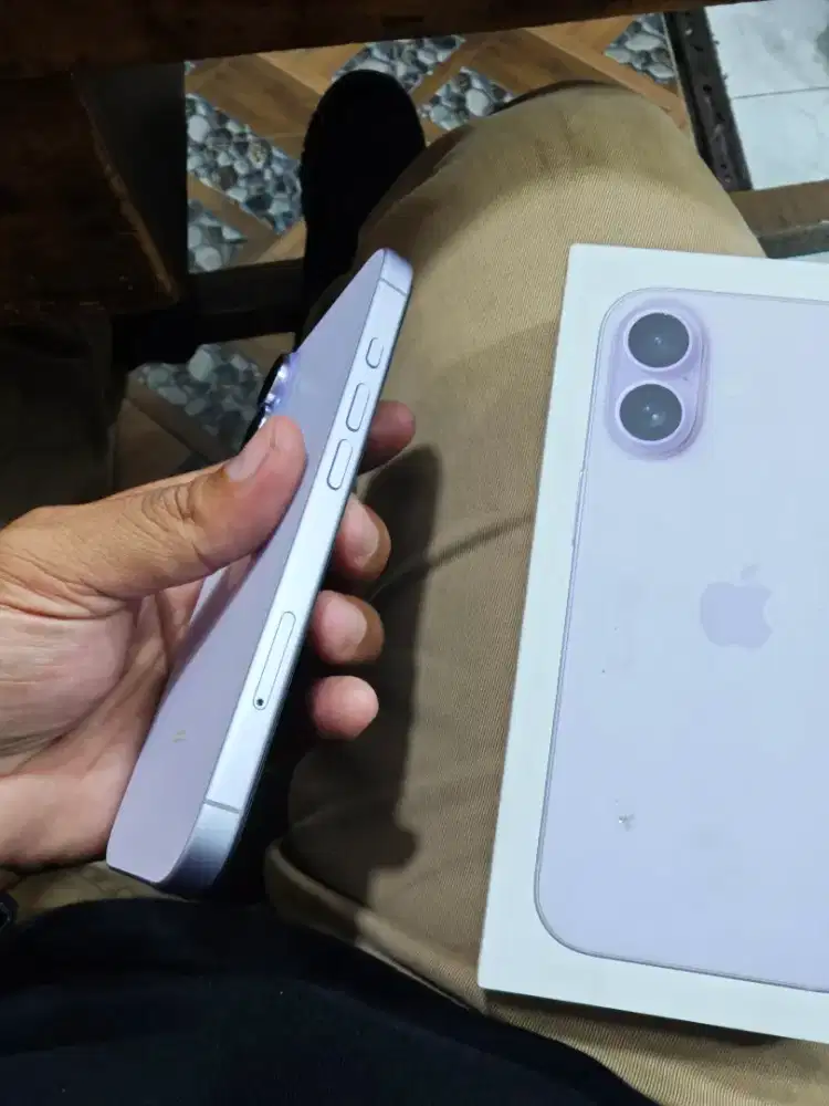 iPhone 17 256agb pa/a resmi mulus iBox like new notip layar BS TT