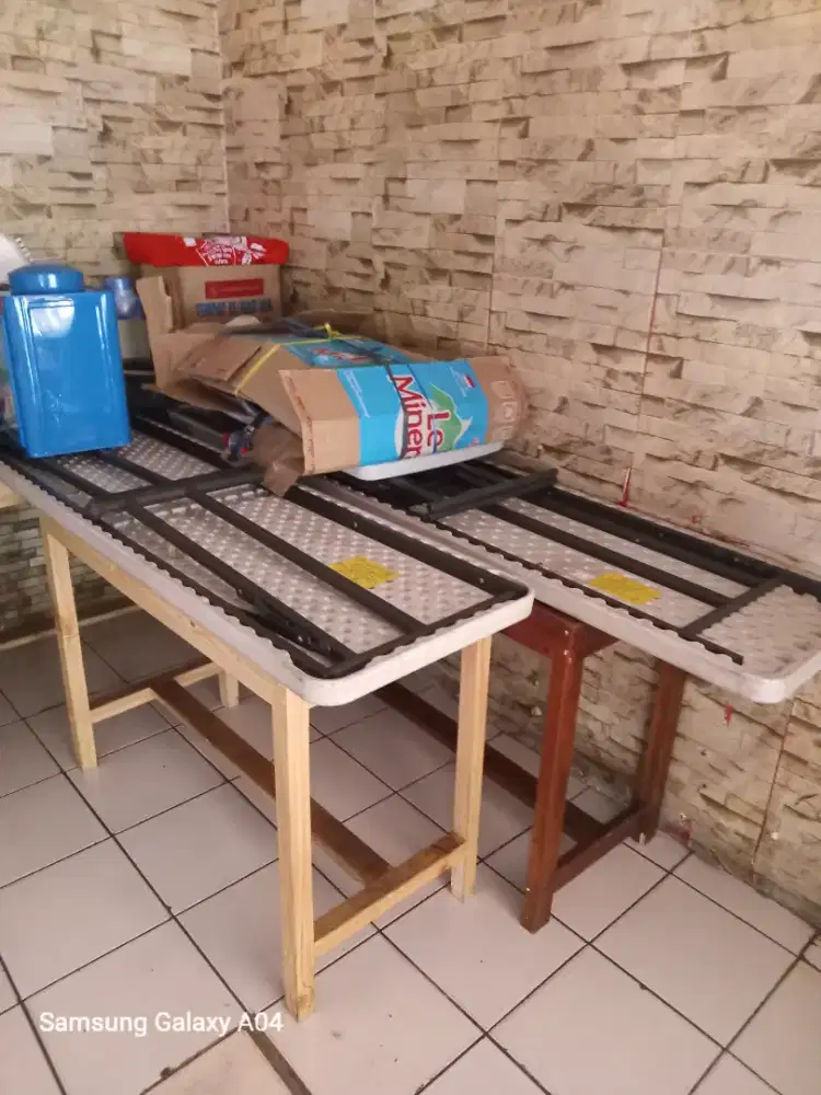 Meja krisbo asli 2 buah