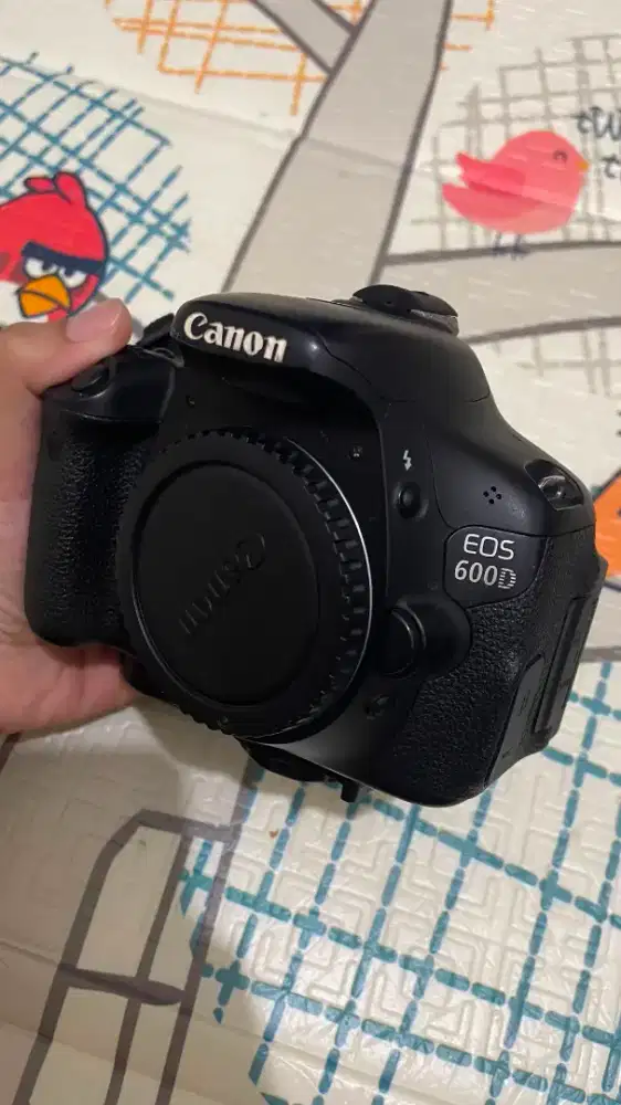 Kamera DSLR Canon 600 D
